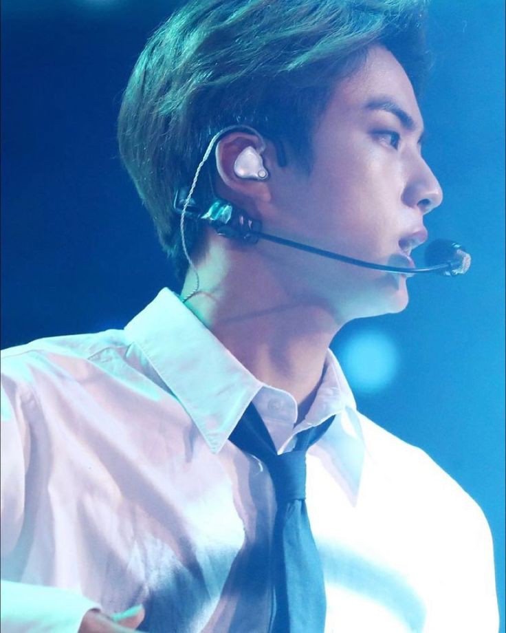 The side profile of Kim Seokjin An important thread~