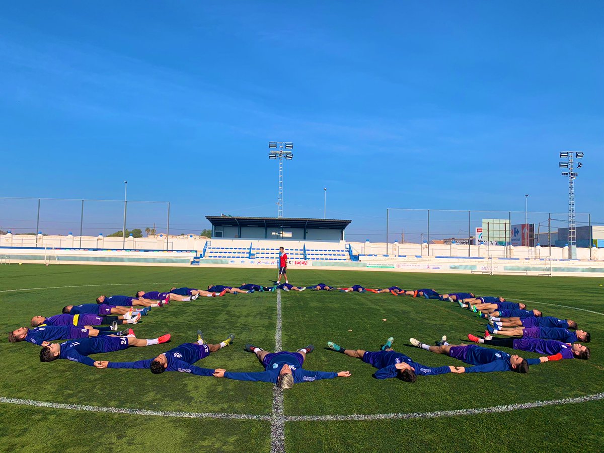 PAlburquerque's tweet photo. !!Eres lo que SUEÑAS!!
💭💙🤍
@marmenorfc @RafaLorenteCo https://t.co/YThbR4Wbsm