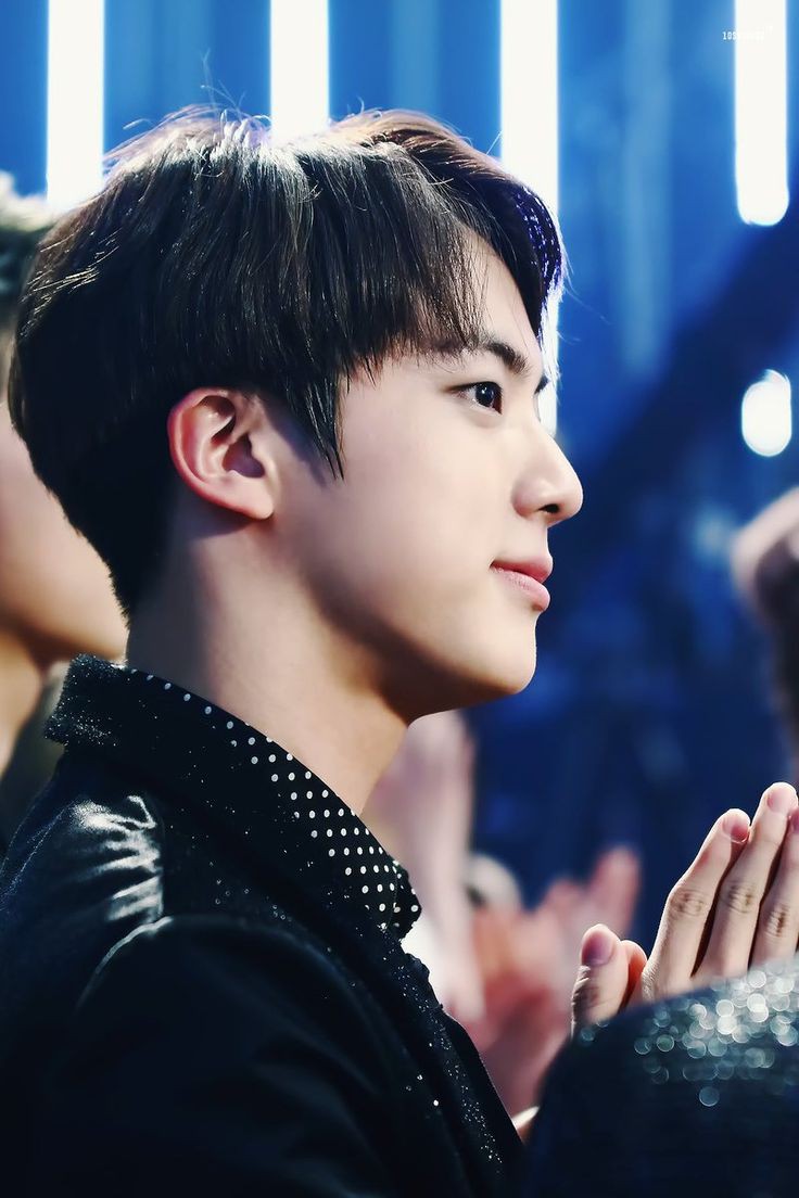  #진  #석진  #김석진  #JIN  #BTSJIN  #Seokjin  #KimSeokjin  #Seokjinnie  @BTS_twt