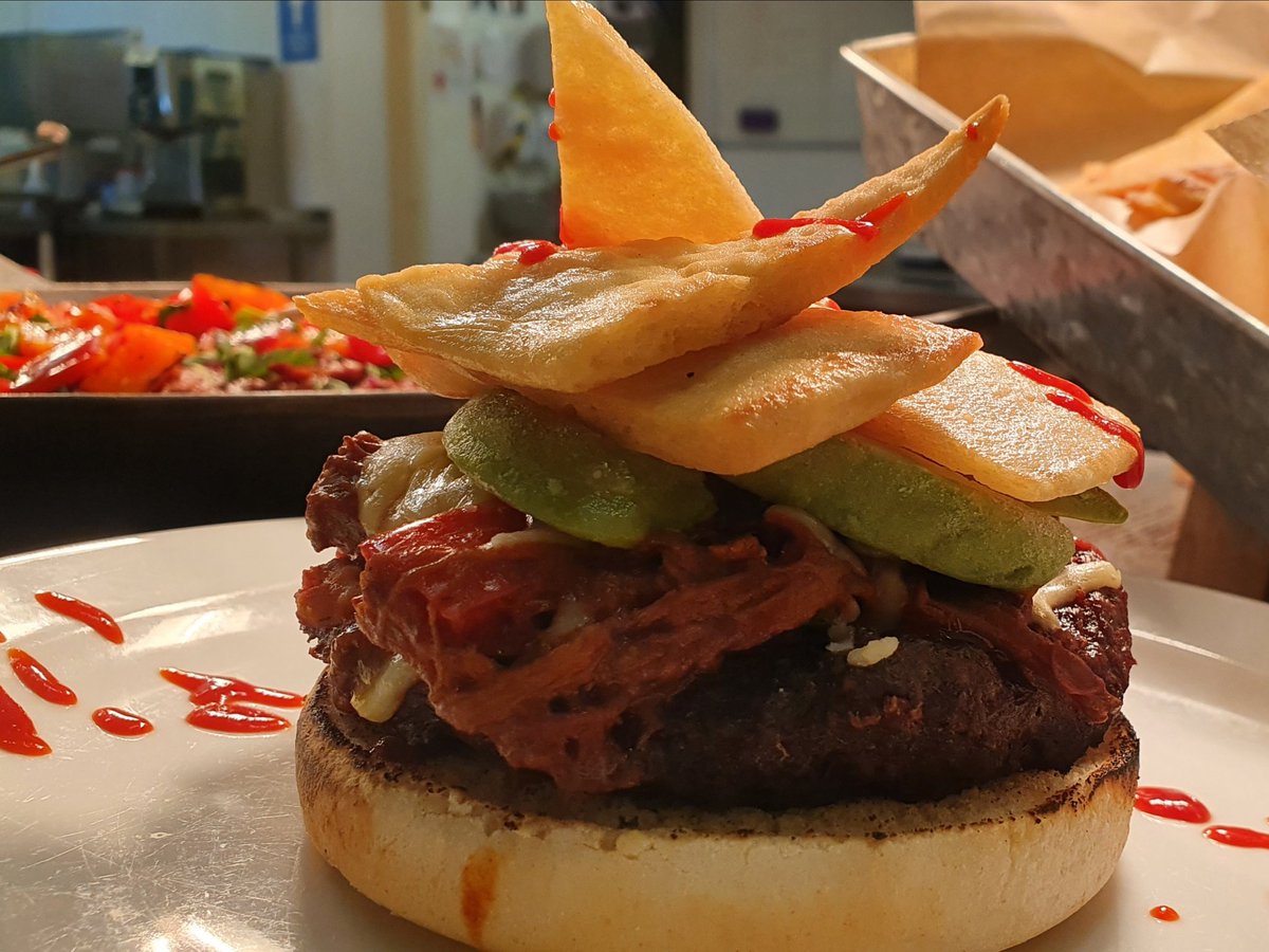 Mexican slowcooked beef brisket burger #HolroyedHowe