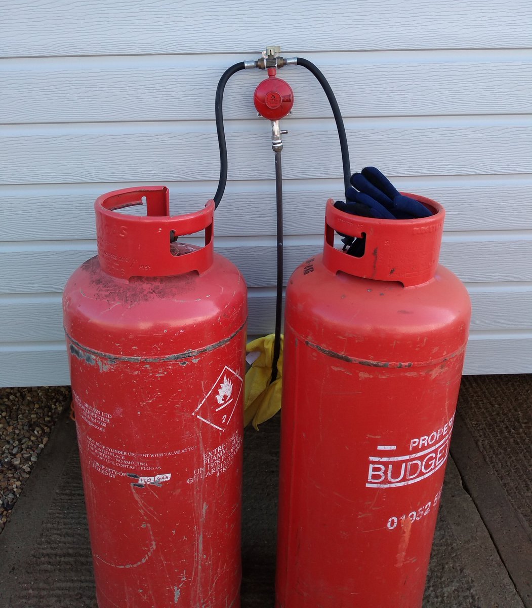 statusheating tweet media