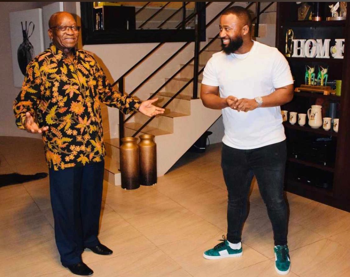 ewnreporter's tweet image. A pattern? All of former president Jacob Zuma's latest meetings &amp;amp; social media apperances (except with MKMVA leaders) have one material thing in common... LM