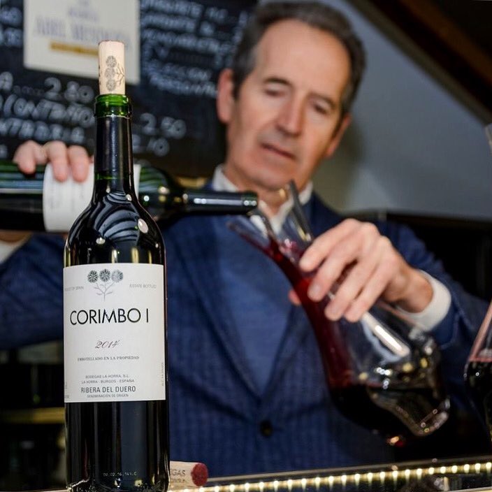 BodegasLaHorra's tweet photo. Hace un año disfrutamos de las I Jornadas de Maridaje que prepararon nuestros amigos de @Tastavin. Una experiencia gastronómica maravillosa que esperamos poder repetir pronto.
📸 #Tastavin
#BodegasLAHORRA #CORIMBO https://t.co/C8lNoccKGY