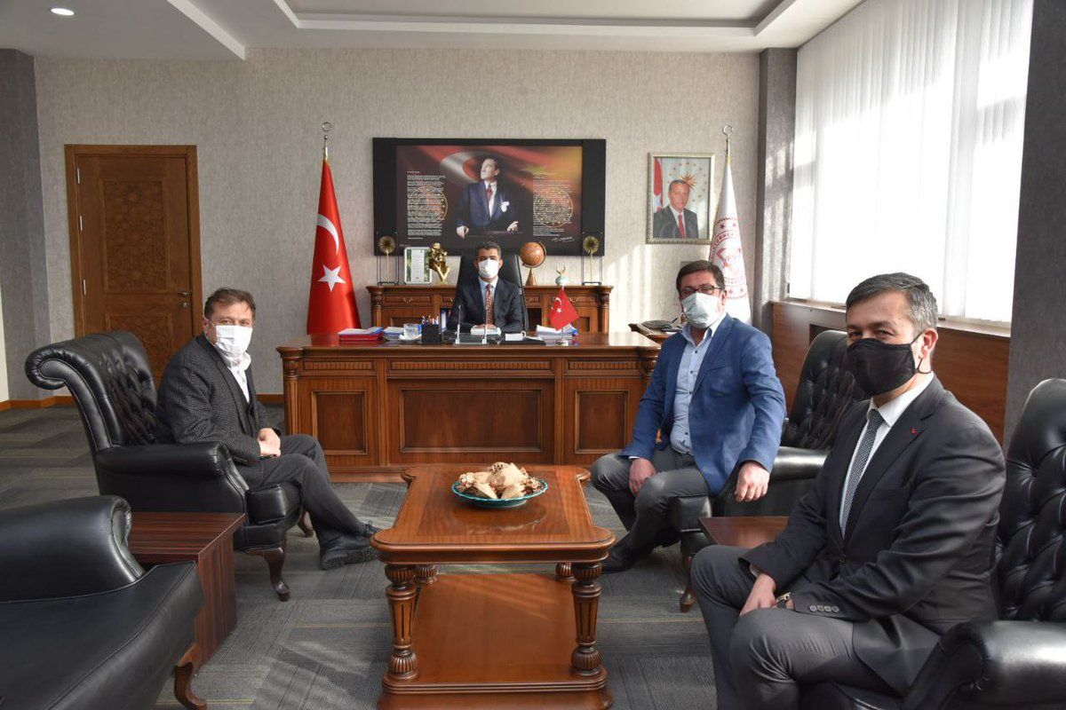 Denizli İl Millî Eğitim Müdürlüğü (@denizlimem) on Twitter photo İl Milli Eğitim Müdürümüz Süleyman Ekici, Bilnet Okulları yöneticilerini makamında kabul etti.
<a href="/ekicis20/">Süleyman EKİCİ</a> İl Milli Eğitim Müdürümüz Süleyman Ekici, Bilnet Okulları yöneticilerini makamında kabul etti.
<a href="/ekicis20/">Süleyman EKİCİ</a>