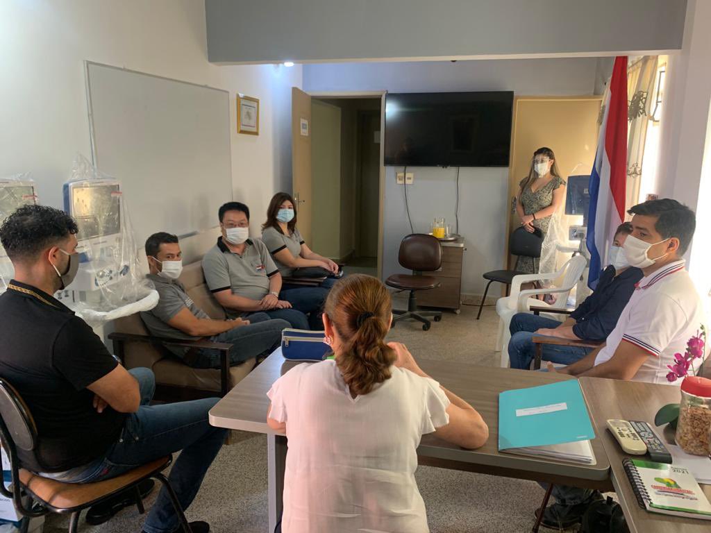 mmartinpy's tweet photo. Iniciamos la implementación de la #TransformacionDigital del sistema de salud! Mejorará la eficiencia de la atención de 110 Hospitales. La agenda digital financia +conectividad +infraestructura TIC +Dotación de equipos +Gestión del cambio en el sistema informático de salud HIS https://t.co/EhLRlVp901