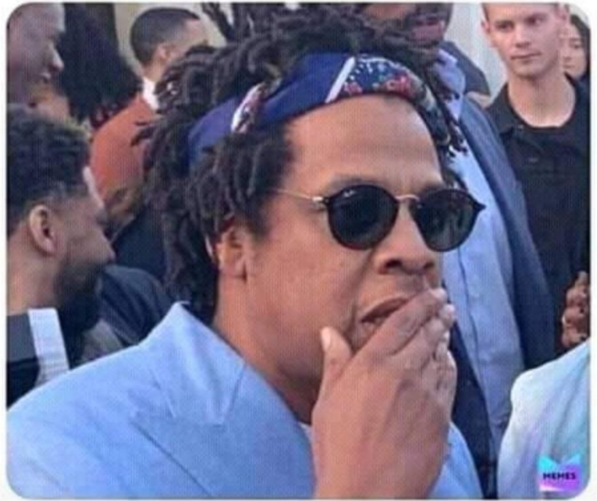 BellicoseThee's tweet photo. @William_IJay @Yfm @KFCSA Vele Vele.. Wanghlaza In Front Of Bam'kwabantu 🤣😹😹🤣 https://t.co/vWBcYp7D7n