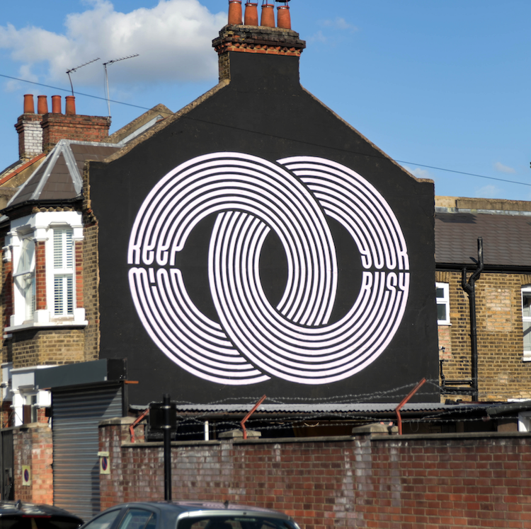 dannywishu's tweet image. RT @globalstreetart : Remember to #KeepYourMindBusy, work #GaryStranger for #LondonMuralFestival 2020 in #Leyton, London. 
---
#GlobalStreetArt #StreetArt #PaintedCities #LondonMuralFestival #LMF