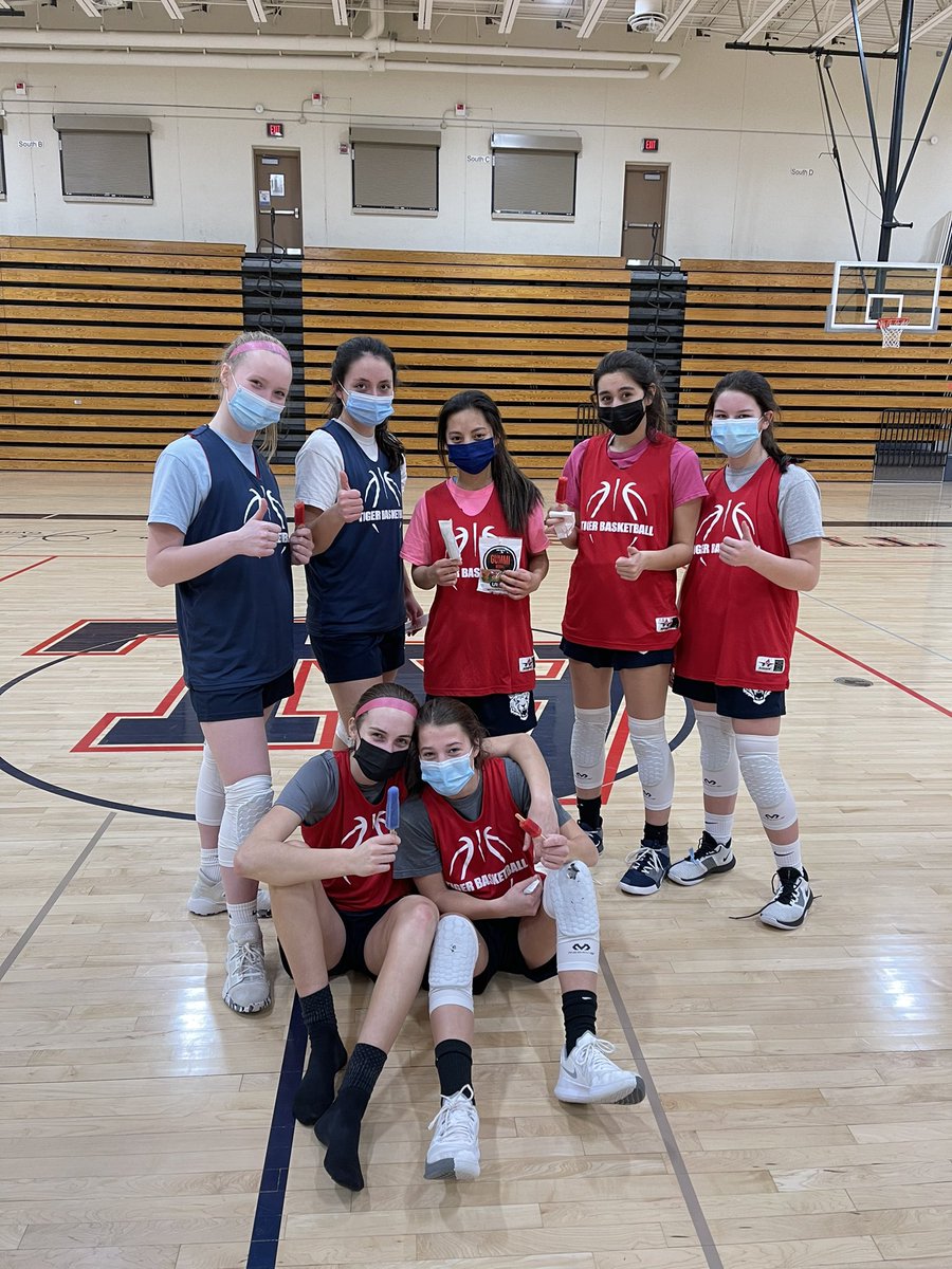 alhsgbb's tweet image. The Charge Club is growing!!  #DTime 
@lindsbiz @KendallKenis @MaligayaJai @TayaJeffrey @morgan36636523