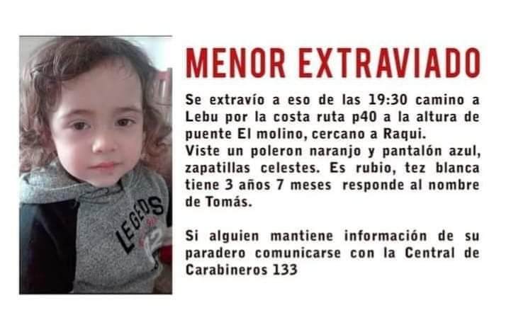 RNewen1's tweet photo. Menor de tres años se encuentra desaparecido en la comuna de Lebú, en la provincia de Arauco.
El niño desapareció la tarde de ayer miércoles en sector rural de Caripilum.
Tomás viste un polerón naranjo, pantalón azul y zapatillas celestes 

DIFUNDIR

#QueAparezcaTomas 
 #Tomas https://t.co/wZqBgOWelw