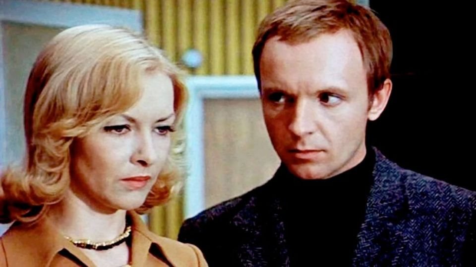 Барбара брыльска ирония судьбы. Андрей мягков ирония судьбы. Лукашин ирония судьбы. Сколько мягкову в иронии судьбы. Сколько мягкову в иронии судьбы.