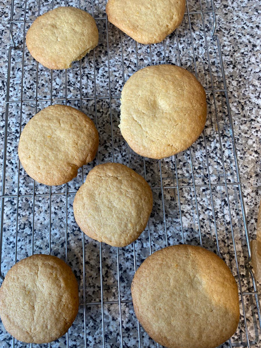 hinchlif's tweet photo. @PATCarletonHigh well done Caitlin Hinchliffe #MFLbakingchallenge https://t.co/rxvdsEkUOn