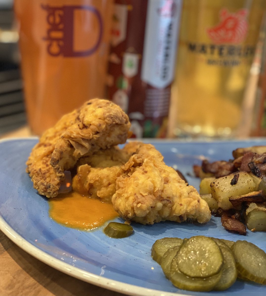 Golden Fried <a href="/NutrafarmsInc/">Nutrafarms</a> #chicken Mama said there would be days like this! #happyplace What are YOU cooking?