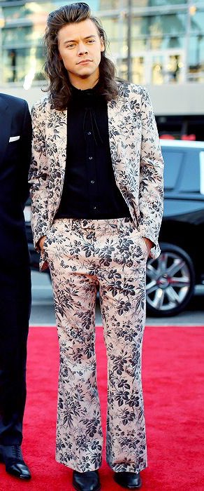 KILLMYM00N's tweet photo. everyone says                when this 
    this is his                  literally exists
  worst outfit https://t.co/Jl1Zkgym0r