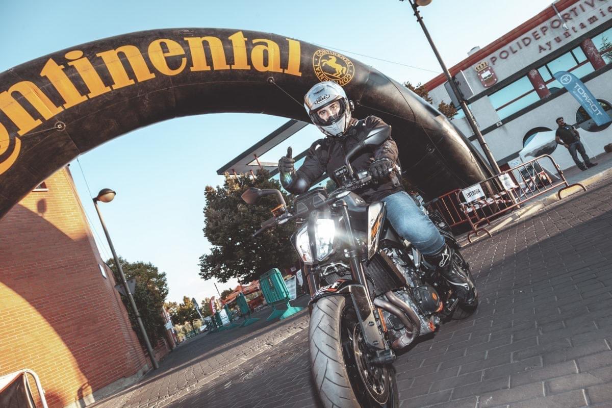 GasBikerApp's tweet photo. Nos vemos así en 3,2,1...🏍💨 ¡Sí, nosotros ya contamos los días para volver a vernos en nuestro evento mototurístico @xtchallenge ! ¿Te vienes?
✔Sevilla - JUNIO
✔️Madrid - OCTUBRE
✔️Córdoba - NOVIEMBRE
.
.
#GasBiker #xtremechallengemadrid #ruta #evento #moteros #motorbike https://t.co/07VwIPyhxK