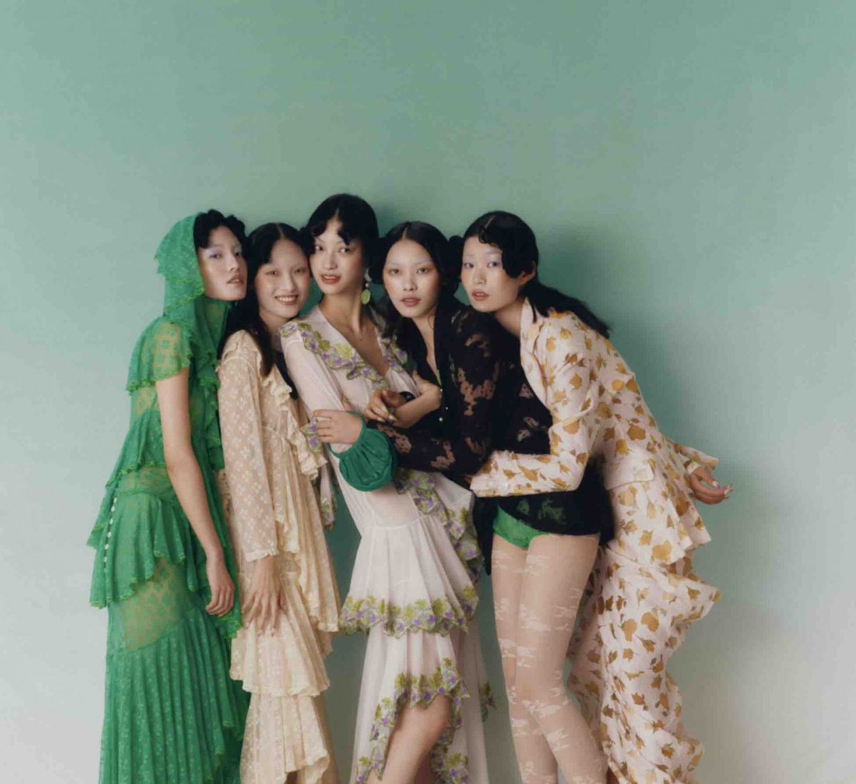 Uni_GreaterMcr's tweet photo. London Fashion Week starts tomorrow!
Here’s how you can get involved from the comfort of your own home: https://t.co/cwkDQB3ll1
#BoltonArts #BoltonFashion #BoltonTextiles https://t.co/YvCLRKyp7Z