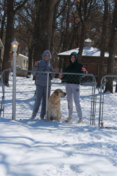 GHS_Ditto's tweet photo. Fun in the snow! #SedgewickFam #AVIDKIDS #AMSKIDS https://t.co/o4Zgr17KJu