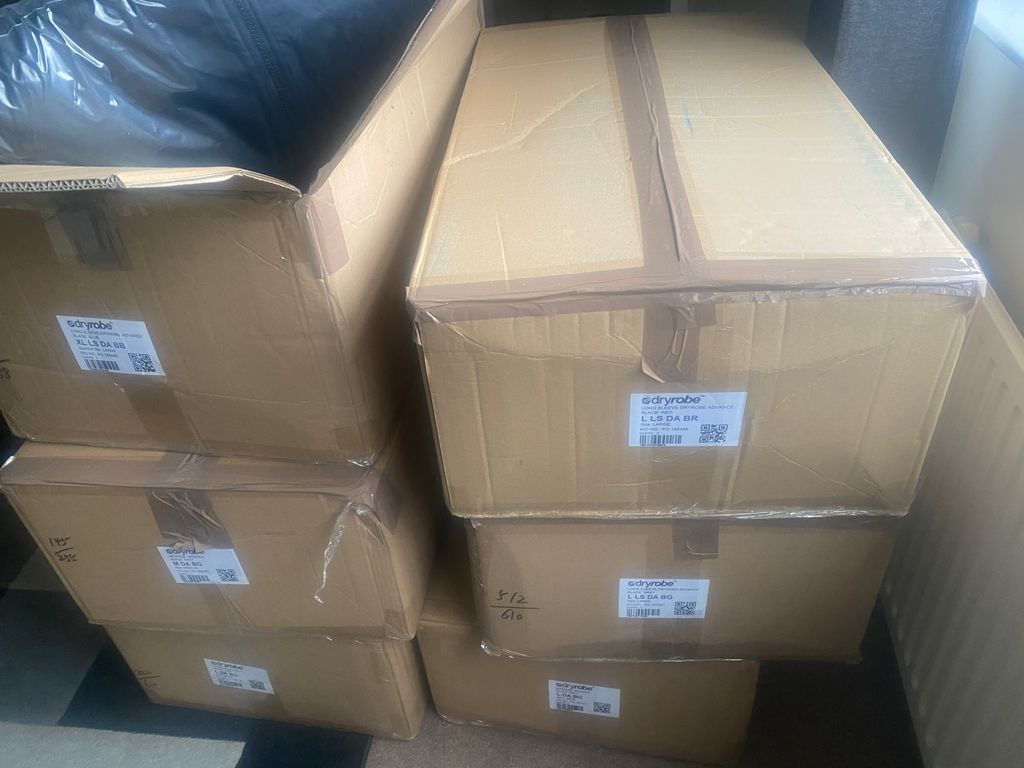 DryRobe is BACK in stock
This is the 2nd delivery in as many days

desmes.co.uk/product/dryrob…

#dryrobe #whateveryoupaddleenjoyeverydrop #desperatemeasuresuk