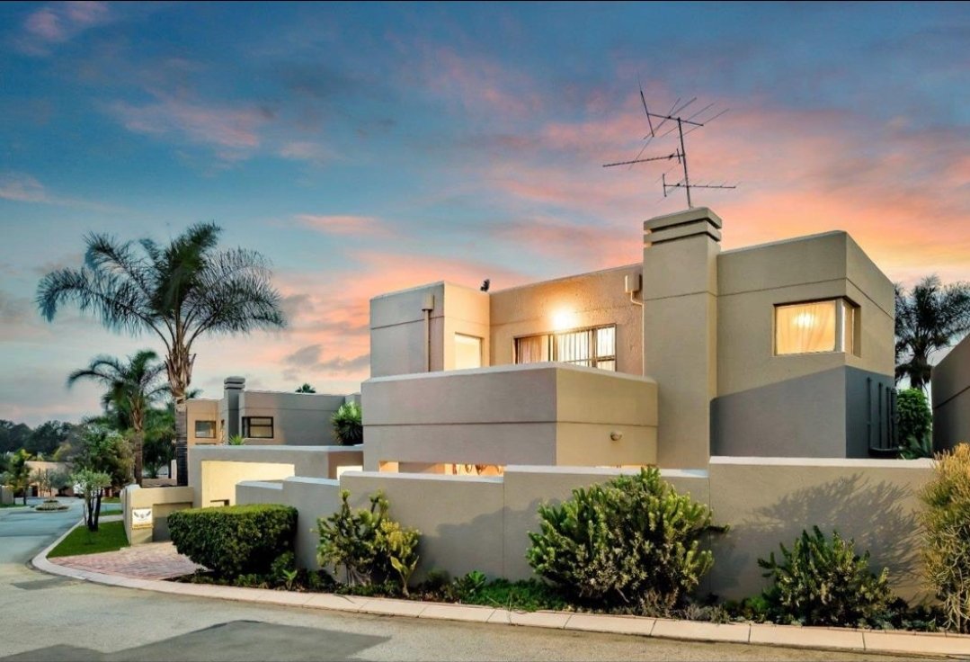 Finding this house listed by two real estate agencies with two different photographers makes the 5.8 hours I spend on Property24 every day worth it.