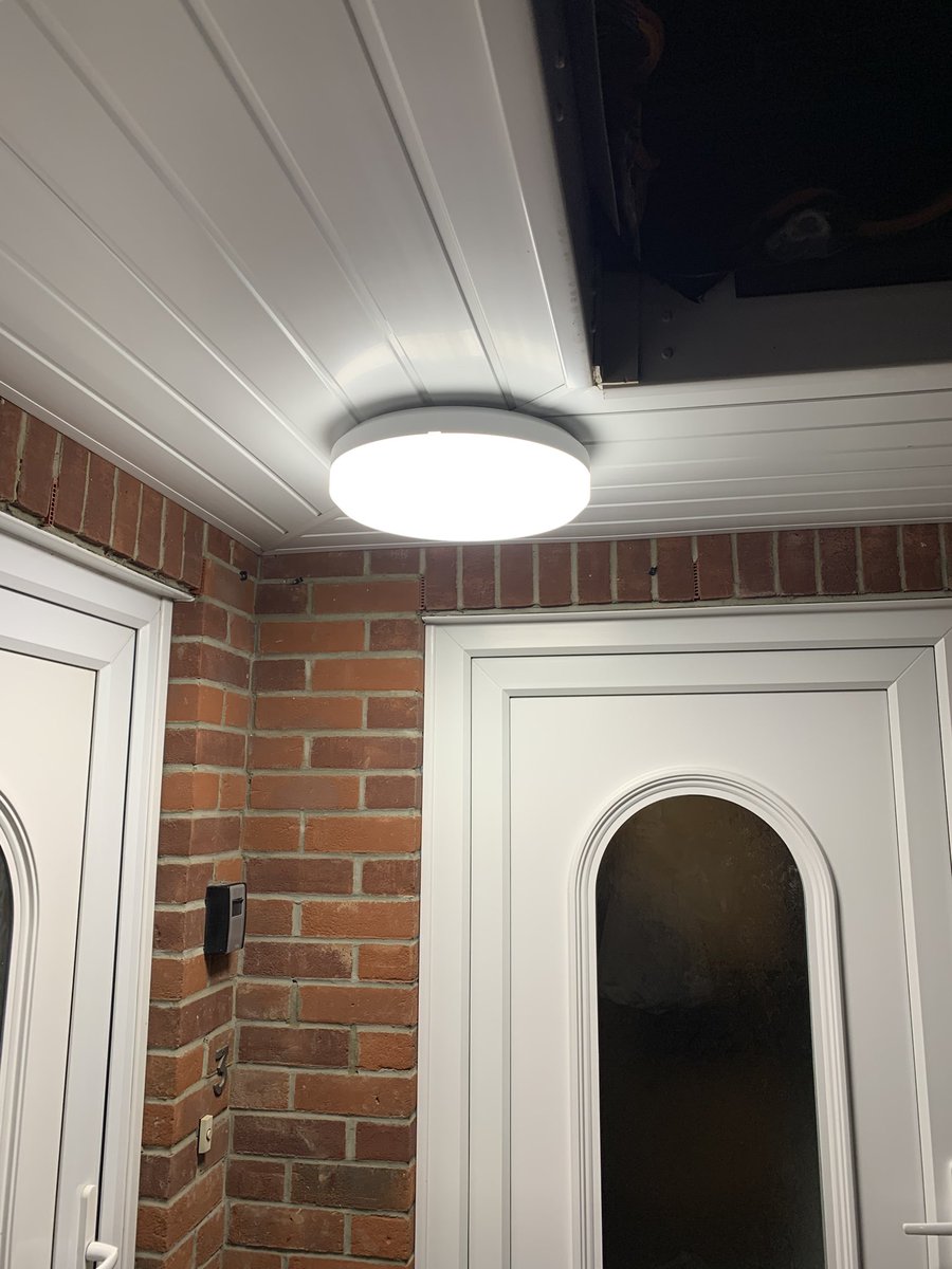 wire_services's tweet image. Another productive couple of days for BWE , mixture of indoor and outdoor installation work