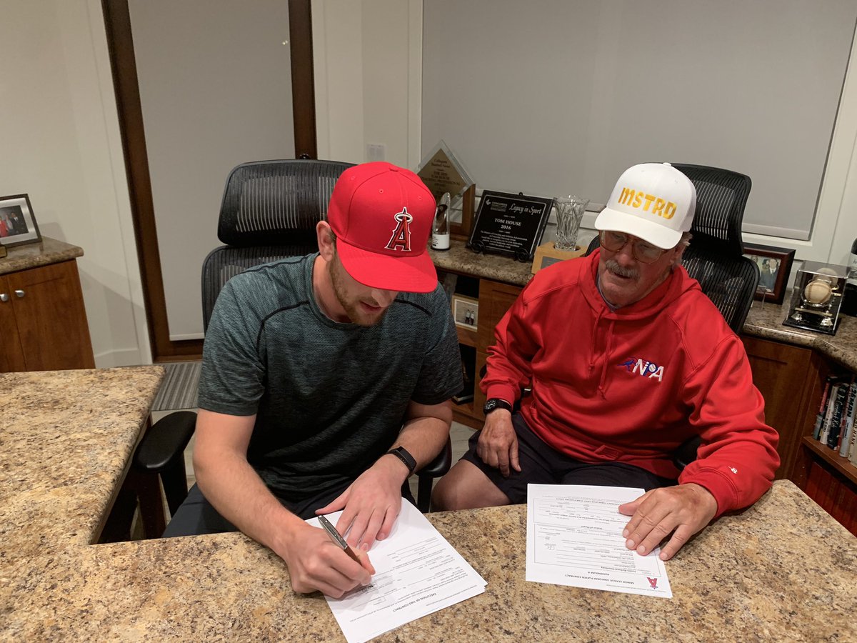 Justin Courtney tweet media