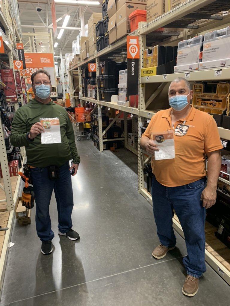 Recognizing some great MET associates that have been here everyday. Great partners here at 1853!!! <a href="/Kevin_c_lam1111/">Kevin Lam</a> <a href="/chance_lowry/">Chance Lowry</a> <a href="/KadeKasner/">Kade</a> <a href="/idrissi_mary/">mary el idrissi</a>