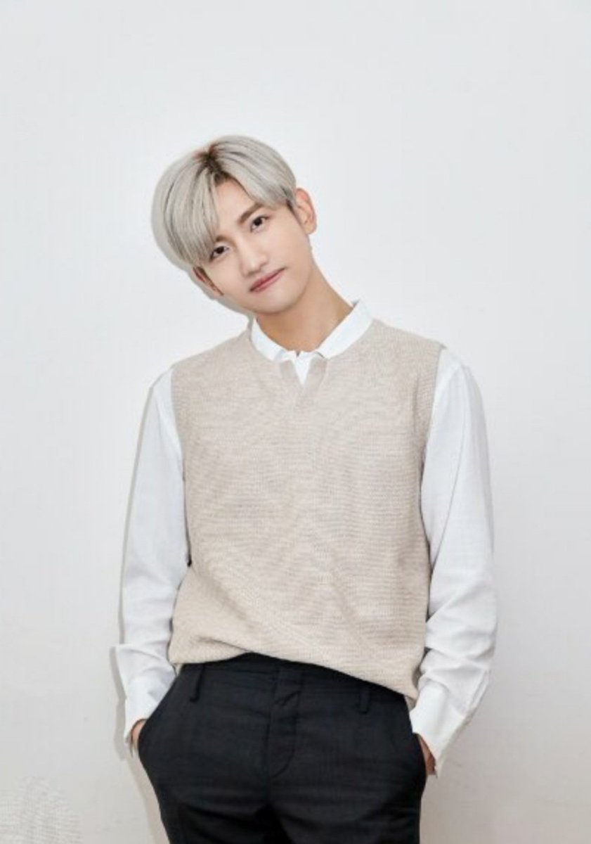 maruru_06's tweet photo. チャンミン
HAPPY BIRTHDAY🥳

健康に気をつけて
よい年になりますように。
落ち着いたら
また日本に来て
歌をきかせてください。

 #HappyBirthdayChangmin
 #HappyMAXDay 
 #TVXQ https://t.co/uekhuv6Ih6