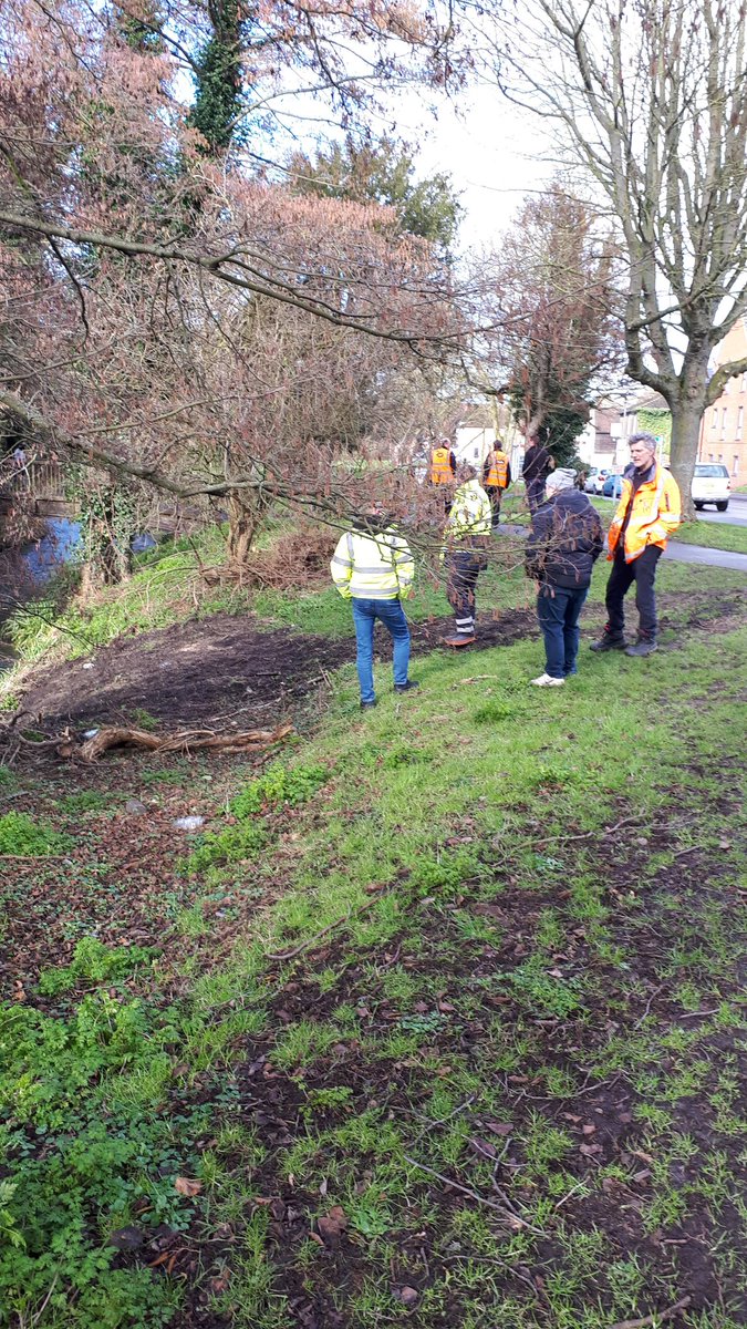 Caroll80321581's tweet photo. Signing off the river improvements in the upper Cray river. Enhancing the biodiversity of this beautiful chalk river. @idverdeUK @thameswater https://t.co/kPNjbGxueY