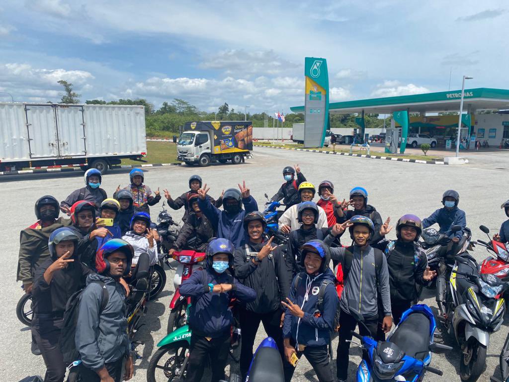 hkimhmka's tweet photo. it's all about KENANGAN ❤️ https://t.co/zPxM4DwVmO