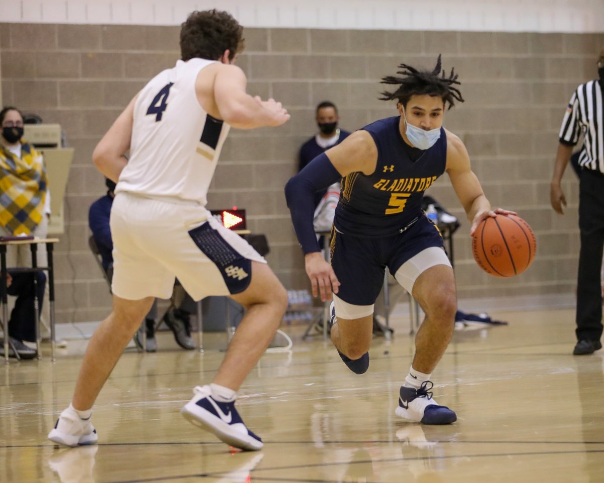 DHPhoto11's tweet photo. Few more photos from the hard fought game between South Allegheny and Shady Side Academy #TeamMVI https://t.co/qAkD5uwWhZ