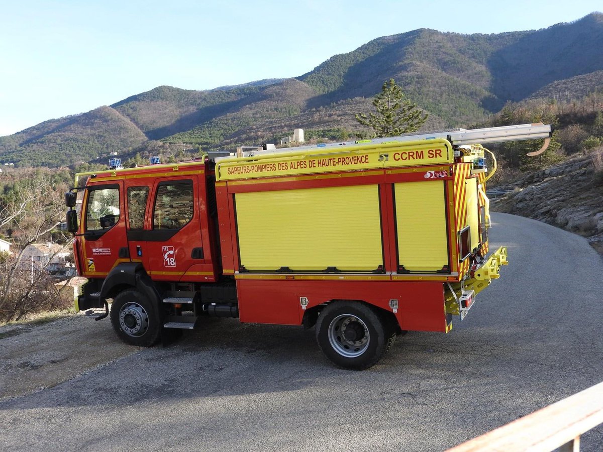 Pompiers 04 tweet media