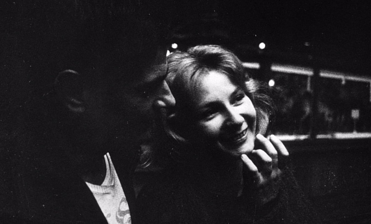 Criterion's tweet photo. "Aimed at a given moment in time, he can live there and move about freely. She too seems used to it. She accepts the behavior of this visitor who comes and goes, exists, speaks, laughs with her, is silent, listens, disappears.

LA JETÉE (1963) https://t.co/Lwtg3WXvTb