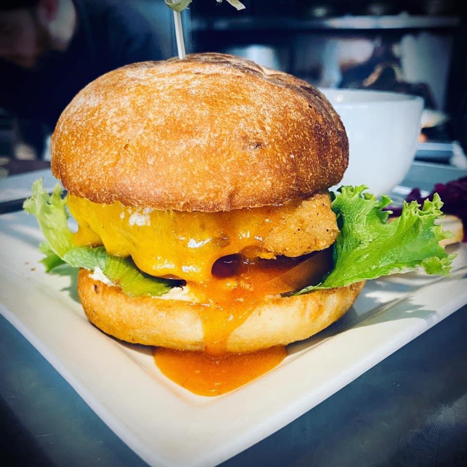 THURSDAY LUNCH!

📸: Korean fried chicken burger

Soup: Moroccan lamb &amp; chickpea stew
Melt: red pepper 🌶 pesto chicken
Pasta: shrimp penne w/ curry cream sauce

#lunch #thepalate #supportsmallbusiness #supportlocal