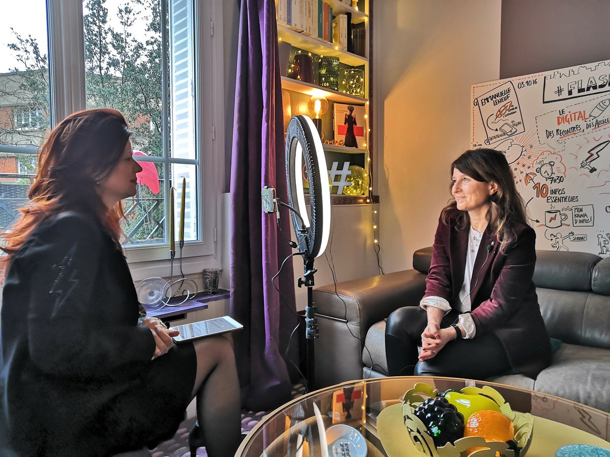 Heureux de délaisser mon #teletravail quotidien pour vous dévoiler l'envers du (fort joli) décor de l'ITW par <a href="/EmmanuelleL9/">Emmanuelle Leneuf</a> de @KarineP_Oracle, DG <a href="/Oracle_France/">Oracle France</a>, pour une édition spéciale #iA &amp; #Finance de <a href="/FlashTweet/">FlashTweet</a> à venir dans quelques jours. Stay tuned! #TransfoNum #Digital