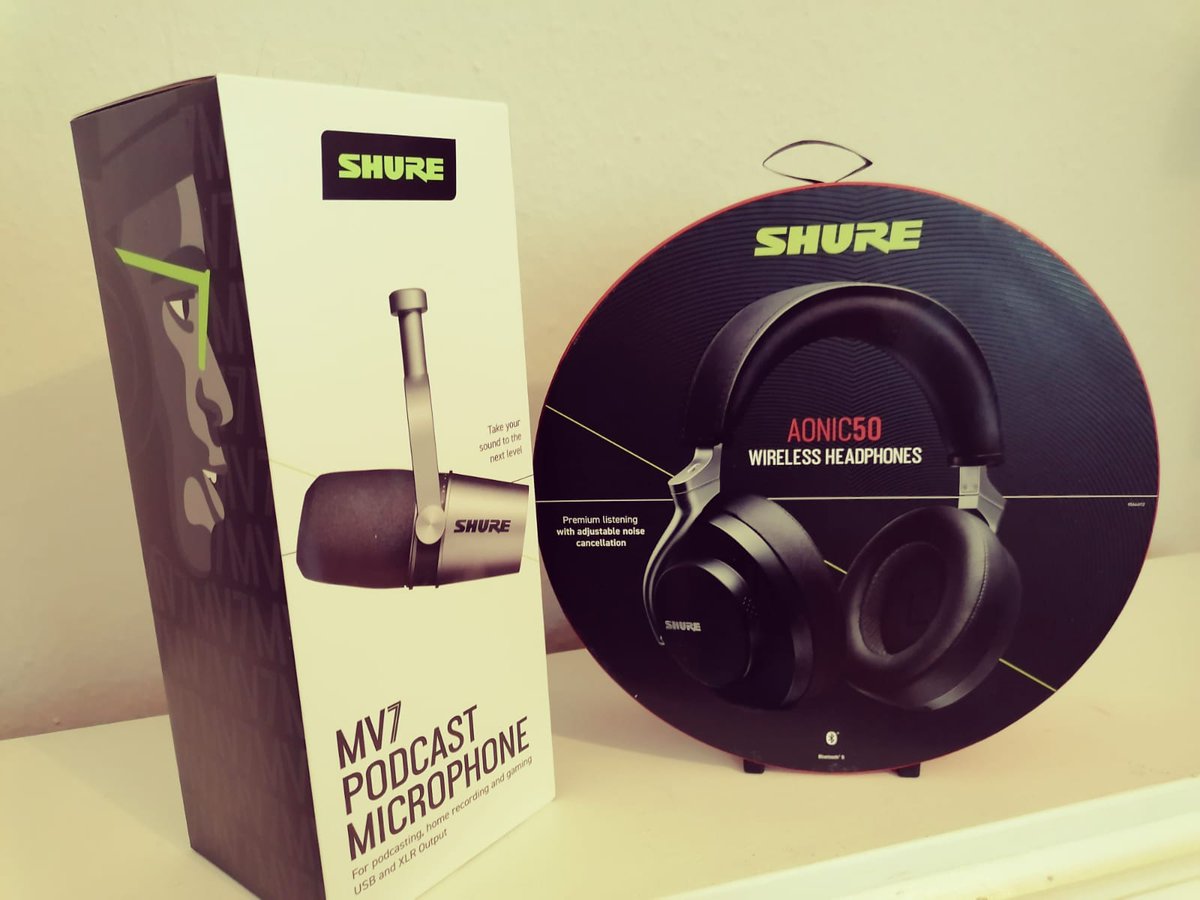 RyanJosephHart's tweet image. Thank you to @ShureUK for the awesome package. Now maybe I can finally have that BBC Radio voice I've always wanted 😄 It's about to be 🔥🔥🔥 very soon!🎤
#SoundExtraordinary #MV7 #AONIC