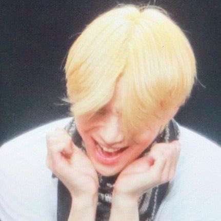 STAR0HA's tweet photo. fotos do jungwoo tiradas por fãs!! 
um tópico;
#HAPPYJUNGWOODAY
#RisingStarKimJungwoo
#정우의_스물넷_빛날거야_알잖아 https://t.co/h0gIdZEetM
