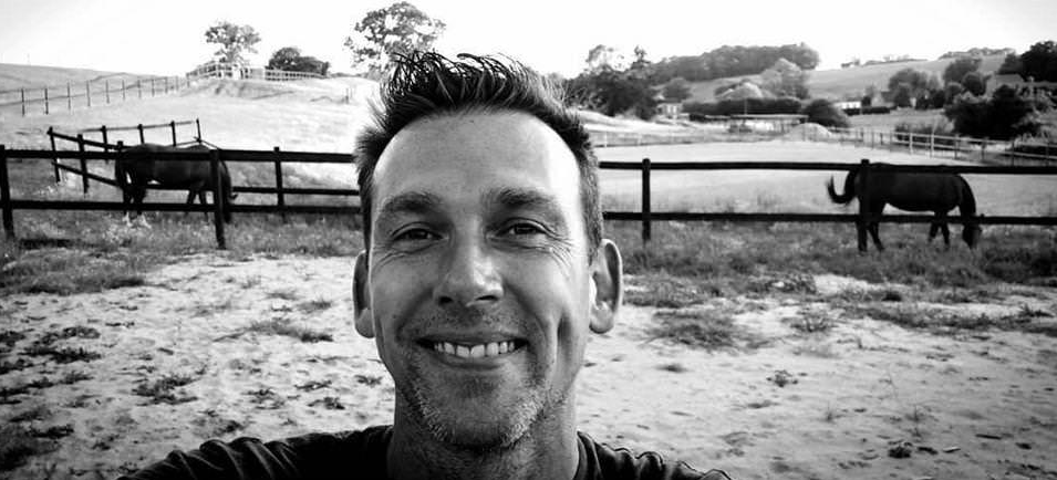 Sven Govers  rejoint le club d’AxisGuibertin au sein de l’équipe de Nationale 1.  Le Néerlandophone, possède une longue expérience d’entraineur au sein de l’élite féminine à Ostende, un des meilleurs cercles belges, et à Farciennes, tout en ayant œuvré dans des clubs de Ligue B.