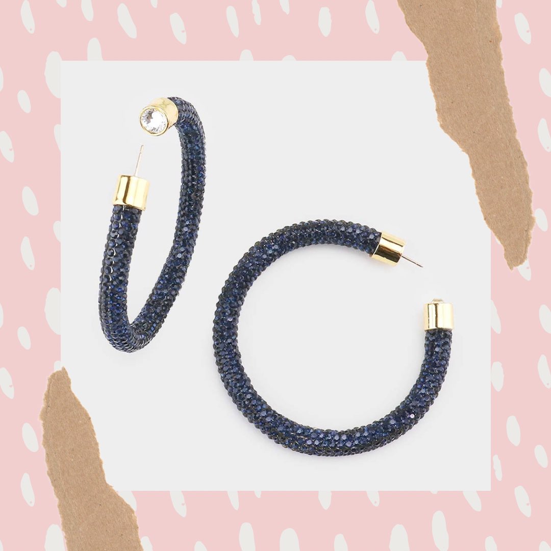 ChrissyGlamZone's tweet photo. ⁣Hoops are Everything 😍😍😍 #ShimmerTime
.⁣
.⁣
.⁣
.⁣
.#earringstyle #hoopearringsfordays #jewellery #hoopearringsilver #earringsoftheday #jewelry #hoopearringsaremything #blackownedbusiness #shopsmall #earrings #hoops #chrissysglamzone #hoopearringsdvo #hoopearrings https://t.co/MdrG9KRwwG