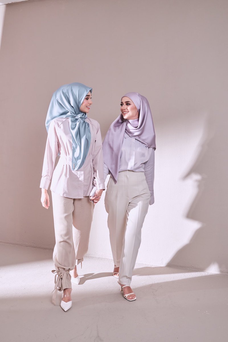 Hijabintee's tweet photo. Our Satin Silk square is a light, shimmer ✨ and lustrous fabric that gives you a luxe feel upon wearing it. 

The soft, smooth and shiny finish adds a touch of class as it drapes elegantly.

Well don’t take my word for it! You can check it out for yourself. Happy shopping! 🛍 https://t.co/hXdjtGUiay