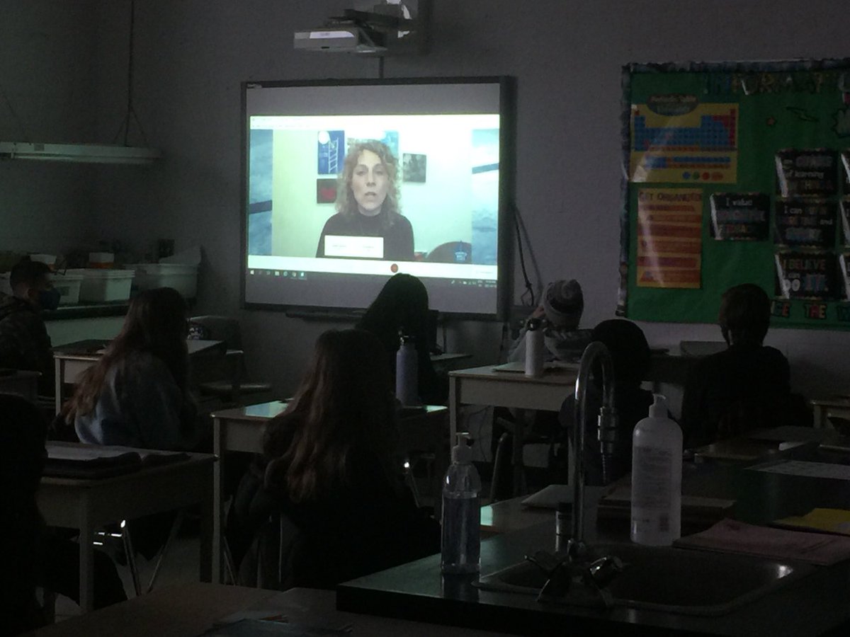 LambtonKingsway's tweet photo. Our Grade 7 and 8 students participate in the #MLSELaunchPad #ChangetheGame event. Learning about diversity and the importance of levelling the play field. ⁦@tdsb⁩ ⁦@DebbieDonsky⁩ https://t.co/gcTOSuQKxI