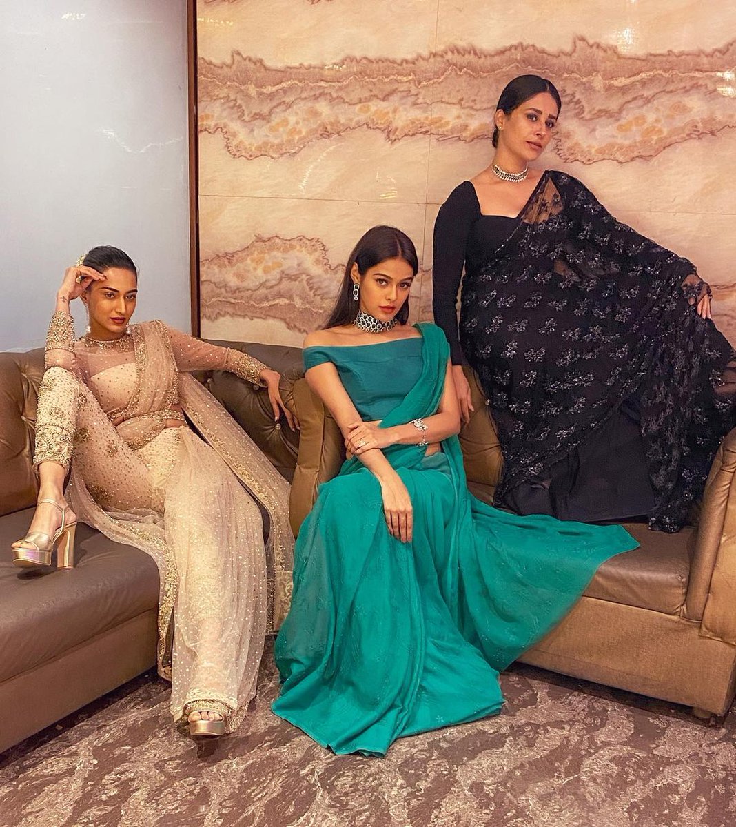 ejf_heartbeat's tweet photo. Caption π― You guys are β€β€ BFF Goals π
IG Post By @realkingsonyaa
Friendships and connections cannot be forced ... you will never have to try hard when things are meant to be ..β€οΈ
shubhaavi @IamEJF
#EricaFernandes #EJF #Kzk2 #KRPKAB #KasautiiZindagiiKay https://t.co/rUk6kVv2T4