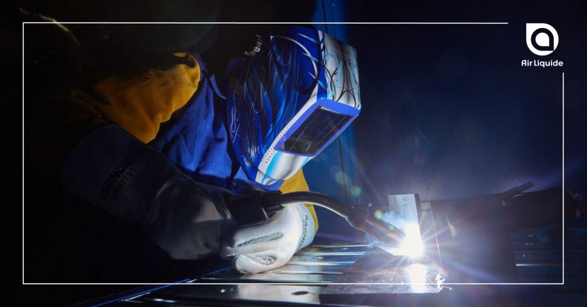 The vocational school for in-demand technical careers in <a href="/MureauxTourisme/">Vivre Les Mureaux</a> welcomed its first students in February! 👨‍🎓👩‍🎓 This initiative, supported by the #AirLiquideFoundation, aims to integrate 2️⃣4️⃣0️⃣ young people into professional life in 3 years. 👉 fondationairliquide.com/en/stable-empl…