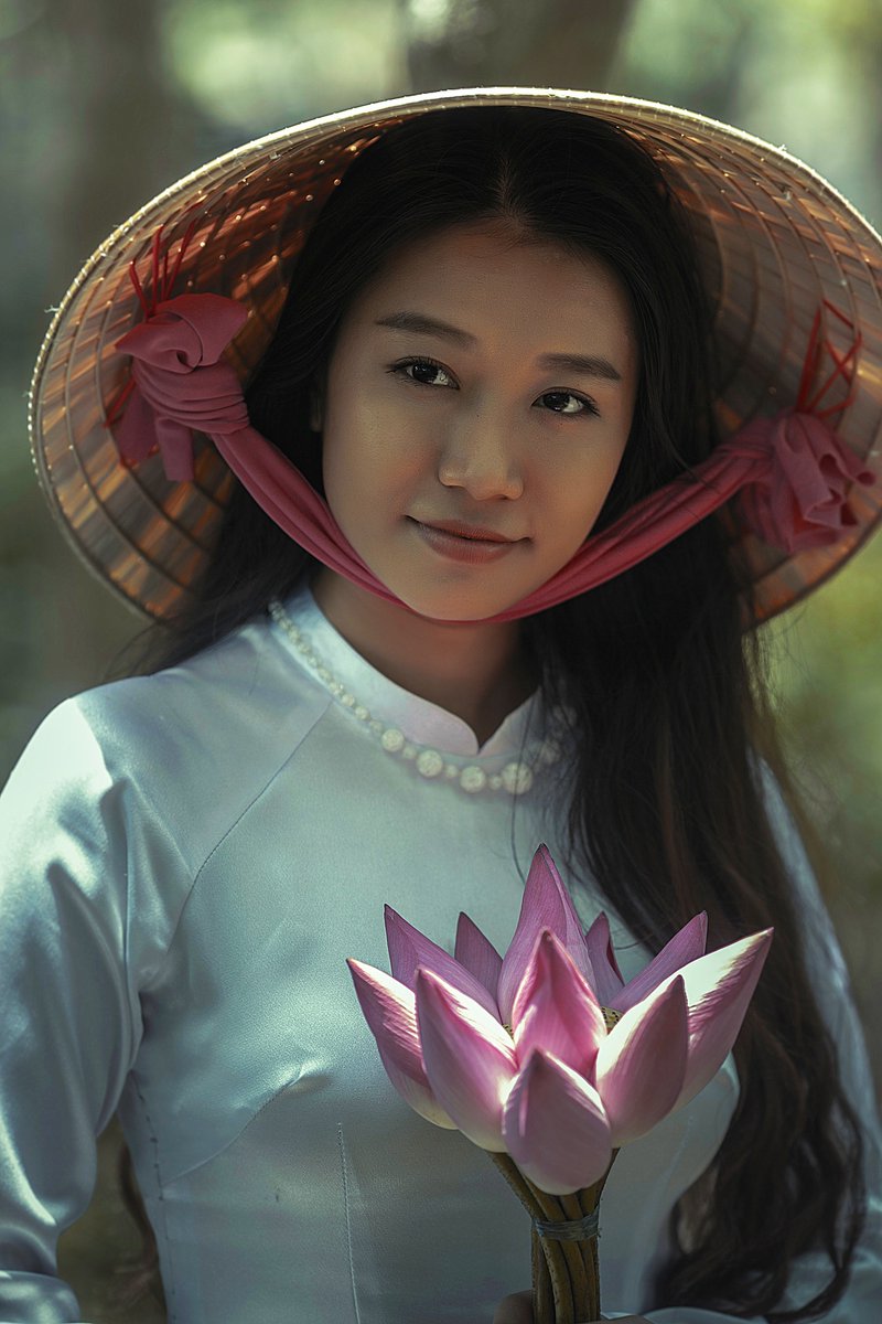 UWECHSSWP (@uwehaswp) on Twitter photo ๐ฎLunar New Year: ๐๐ก๐ซ๐จ๐ฎ๐ ๐ก ๐๐ฎ๐ซ ๐๐ฒ๐๐ฌ โ ๐ฉ๐๐ง๐๐ฅ ๐๐ข๐ฌ๐๐ฎ๐ฌ๐ฌ๐ข๐จ๐ง ๐จ๐ง ๐ข๐๐๐ง๐ญ๐ข๐ญ๐ฒ
โฐMon 22 Feb | bristolmuseums.org.uk/bristol-museumโฆ
This free online panel discussion will look at east and south-east Asian identity in the UK through a range of themes and questions. ๐ฎLunar New Year: ๐๐ก๐ซ๐จ๐ฎ๐ ๐ก ๐๐ฎ๐ซ ๐๐ฒ๐๐ฌ โ ๐ฉ๐๐ง๐๐ฅ ๐๐ข๐ฌ๐๐ฎ๐ฌ๐ฌ๐ข๐จ๐ง ๐จ๐ง ๐ข๐๐๐ง๐ญ๐ข๐ญ๐ฒ
โฐMon 22 Feb | bristolmuseums.org.uk/bristol-museumโฆ
This free online panel discussion will look at east and south-east Asian identity in the UK through a range of themes and questions.
