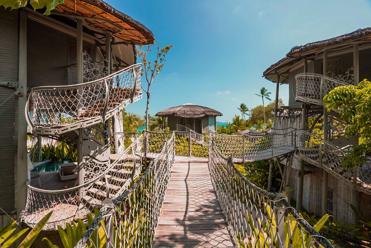 HelloPhangnga's tweet photo. #มินิรีวิว #TreeHouseVillas #Kohyaonoi #พังงา 

TreeHouse Villas ทรีเฮาส์ วิลล่าส์ เกาะยาวน้อย พังงา ยังเป็นรีสอร์ทที่มีความสงบ ดีไซน์เด่นกับวิลล่าทรง "บ้านต้นไม้" บนชายหาดส่วนตัวตัดขาดจากชุมชนบนเกาะ นกเงือกยังคงบินร่อนไปมาๆ ตลอดเวลาที่เราพัก

By https://t.co/Pq8PfHQPs6 https://t.co/lYTGNDOMdj