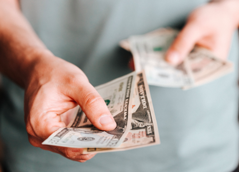 damionlupo's tweet photo. People sometimes think "Oh, an entrepreneur means you quit your job, put everything into one thing, you started it up and you made a billion dollars." Well...there's certainly more to it than that. Hear more: https://t.co/EbwWEb3IL5 @jives3_jennifer #finances #microempires https://t.co/Q8FWEoax6o