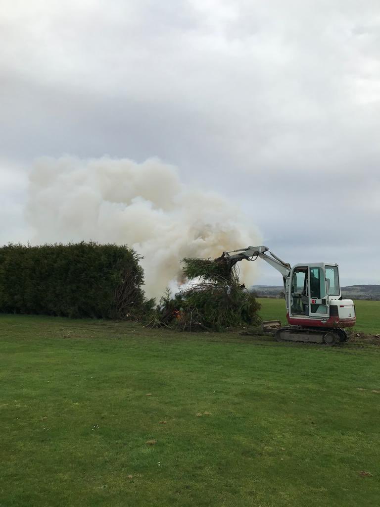 tomofreemo's tweet photo. Good day with @lukeelgie removing the leylandii hedge before bird nesting season begins @HighPostGolf, revealing the true potential of the range &amp; short game project #excitingtimes #downland #golf #shortgamearea #practice #alwaysimproving https://t.co/gdVfjsAs2i