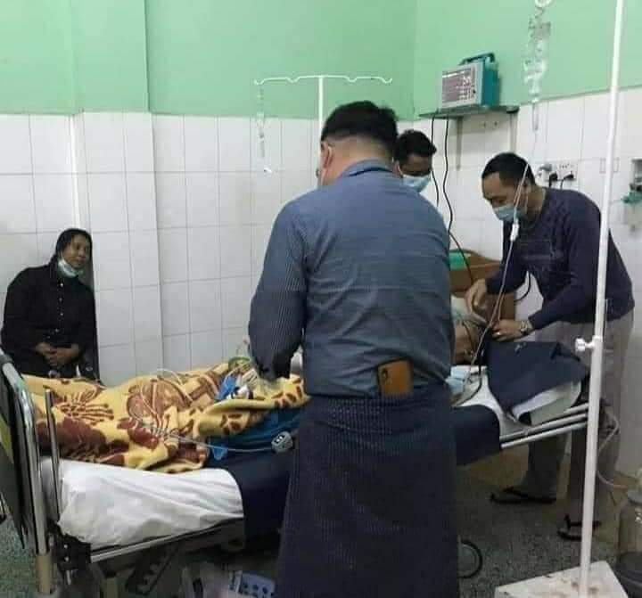 <a href="/SingaporePolice/">Singapore Police Force</a> 
<a href="/govsingapore/">Singapore Government</a> 
@XHMyanmar 
<a href="/cctv_world/">CCTV English - World</a> 
<a href="/cnnbrk/">CNN Breaking News</a> 
<a href="/JapanGov/">The Gov't of Japan</a> 
<a href="/japan/">japan</a> 
<a href="/koreatimes/">The Korea Times</a> 
<a href="/koreasociety/">The Korea Society</a>
