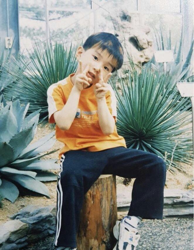 yeeellow_3to3's tweet photo. Happy birthday uri kim jungwoo 💚
I always remember with your best hair!! ㅋㅋㅋㅋ 
Tetap jadi jungwoo yg kuat, yang selalu bisa buat orang ketawa dengan tingkahnya. Harus sehat terus dan selalu bahagia yaa 💚
#HAPPYJUNGWOODAY
#RisingStarKimJungwoo
#정우의_스물넷_빛날거야_알잖아 https://t.co/Ln7M8ApnUk