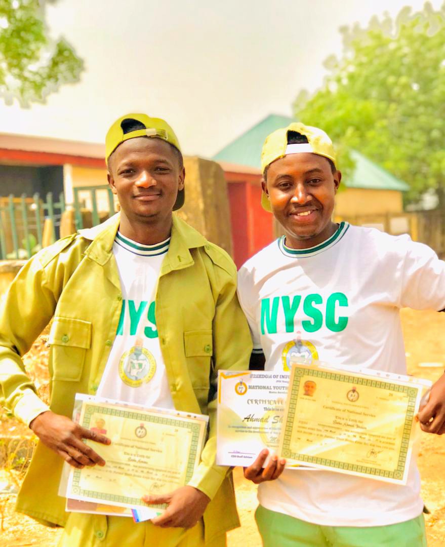 aminsd_'s tweet photo. Alhamdulillah.
It was a day to remember,
Because it's a once in a lifetime experience.
#NYSC #coronacorper #BatchA2020 https://t.co/mCZ1o9wAEL
