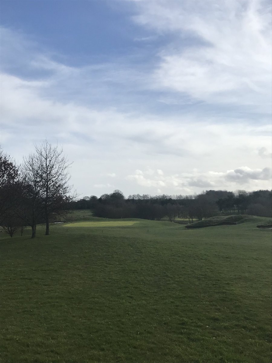 CookridgeGC's tweet image. 4th and 5th holes not always given the attention they need ...... birdies and bogies #alwaysfocus