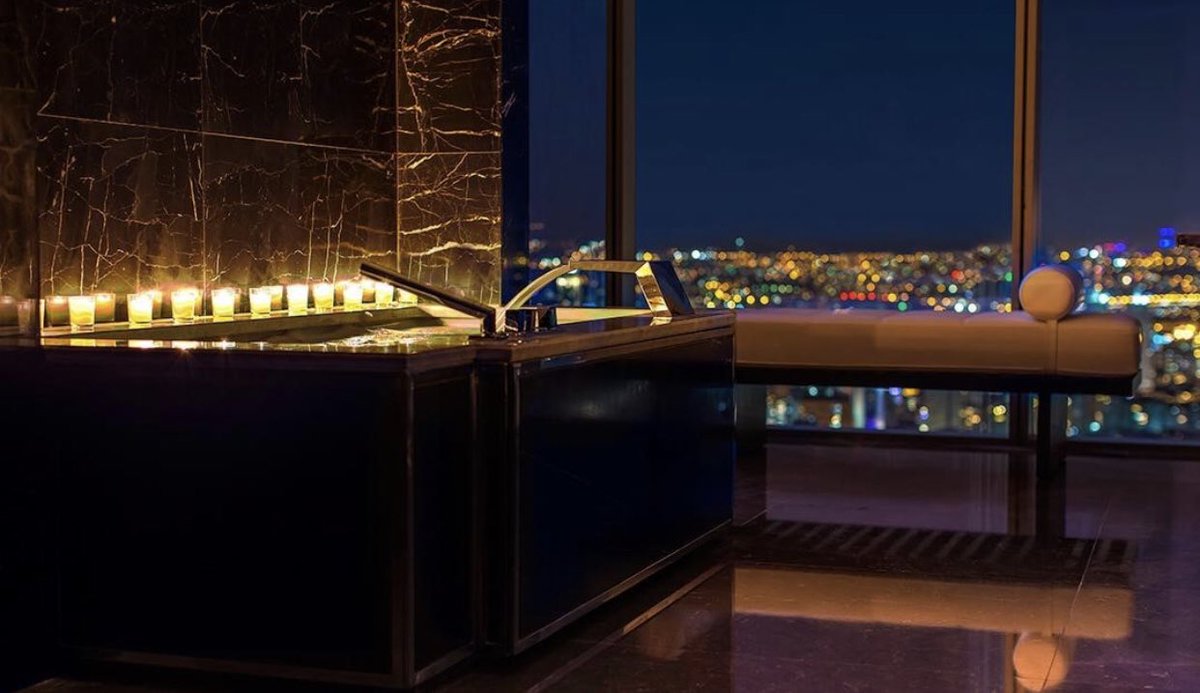 HiltonBomonti's tweet photo. Let the city lights inspire your imagination… ✨💙📸
#hiltonistanbulbomonti #wearehilton #wearehospitality #hilton #amazing #vacation #happymoments #citylights #inspiration #istanbulview #suite #istanbul #bomonti https://t.co/J4SMn0i8fv